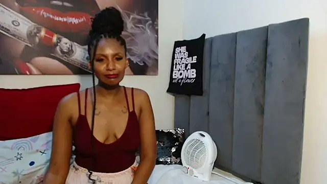 XXX chat uživo modela Moreish-06