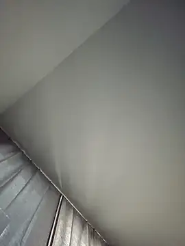 Chat +18 de tomtom9179 ao vivo