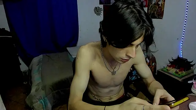 Chat +18 de golden_ryyan ao vivo