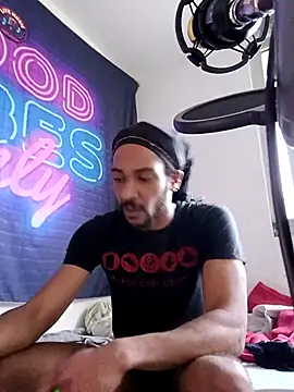 Chat +18 de Mikaaa97 ao vivo