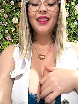 Katy__A Live XXX-Chat