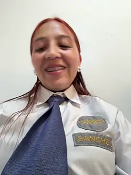 Emily-7_ Chat XXX in diretta