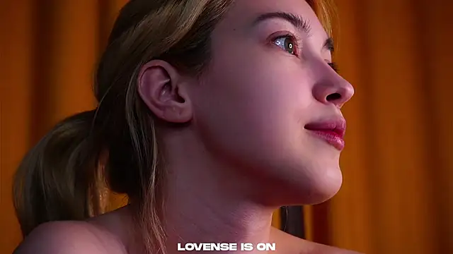 AngelicRice élő XXX-chatje