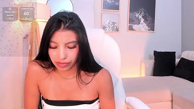 Tiffany_Low's Live XXX Chat