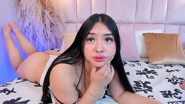 Ary_evans__ élő XXX-chatje