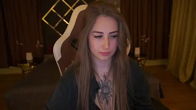 GentleAdellee Chat XXX in diretta