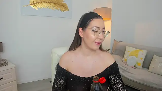 Kylie_Kathy – Kamerová šou