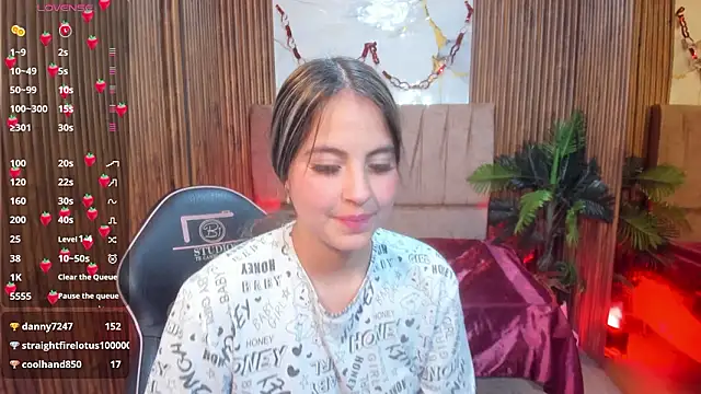 juanita_tay's Live XXX Chat