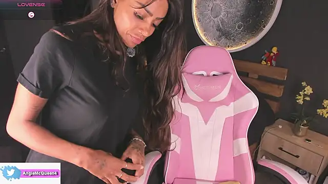 Sarajames Live XXX Chat