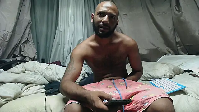 Camodick Adlı Modelin Canlı XXX Sohbeti