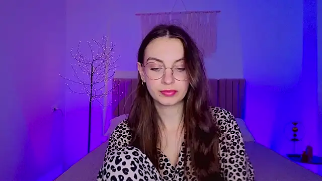 Real_cutie1 Adlı Modelin Canlı XXX Sohbeti