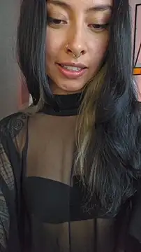 sara-lauren 网络视讯表演