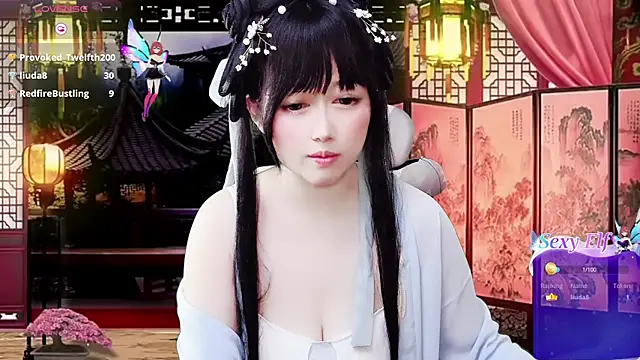 Pokazy przed kamerką – LuckyCute-Tutu