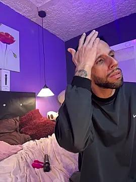 Czat XXX na żywo – Karim_mansur