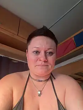 Chat +18 de Hairyminka ao vivo