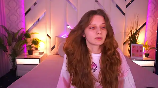 CuteeFoxyのライブXXXチャット