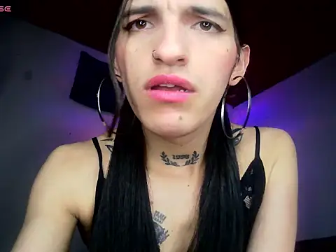 Scarlett_crastrawberry 即時 XXX 聊天