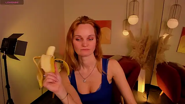 SaraSubtlety's Live XXX Chat