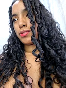 Cataleya_ja Adlı Modelin Canlı XXX Sohbeti