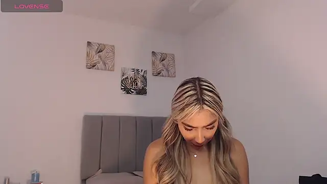 Marian_se élő XXX-chatje