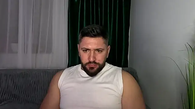 Gold_Alpha_Boy Adlı Modelin Canlı XXX Sohbeti