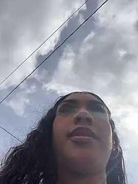 badbaby187 Adlı Modelin Canlı XXX Sohbeti