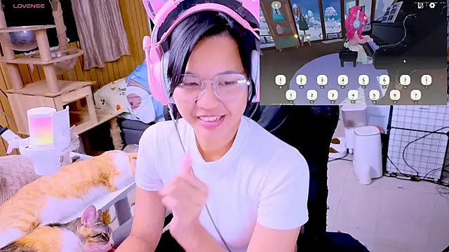 Kana_G webkamerás műsora