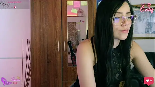 Chat +18 de LauGrayJ ao vivo