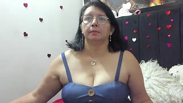 Evaaross_2345's Webcam Show