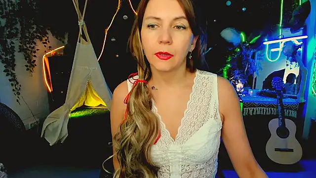 دردشة NicoleHitman الجنسية المباشرة