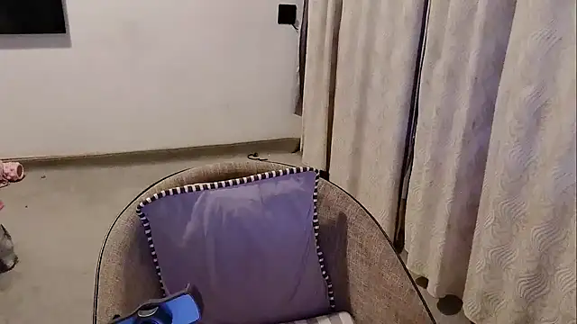 Shi_luo2025's Webcam Show