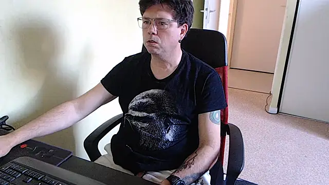 blueandwhite1's Webcam Show