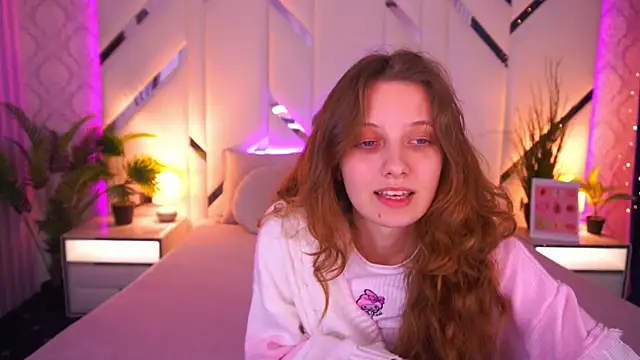 Chatroom XXX en direct de CuteeFoxy