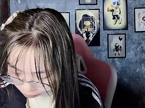 Czat XXX na żywo – Suki_99