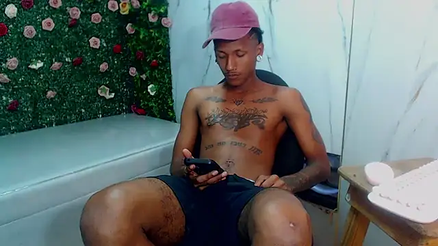 دردشة ManSant الجنسية المباشرة