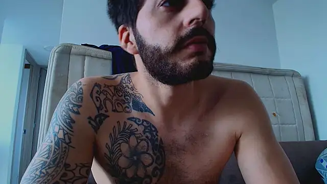 thomas_gun Chat XXX live