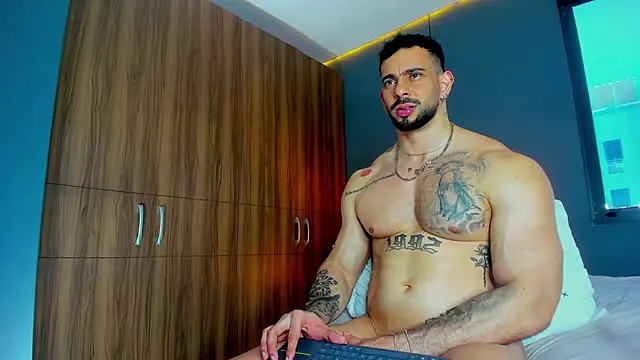 massimo_visconti Chat XXX live