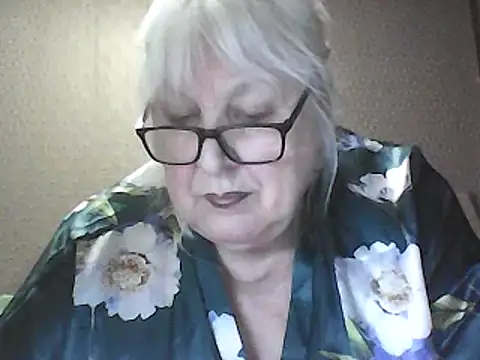 Alexia64231 Show Webcam