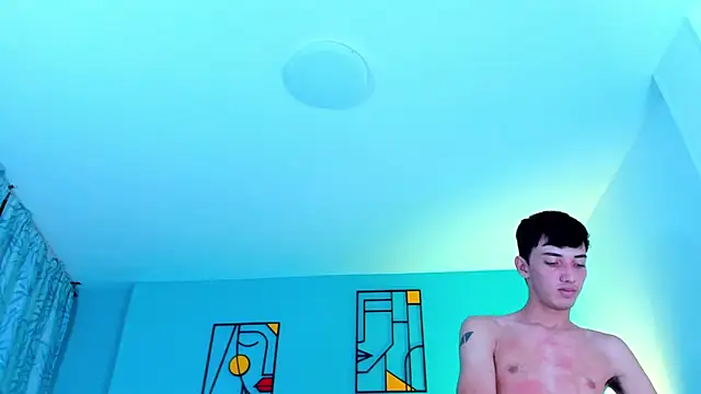 Maikol_Ortiz Adlı Modelin Canlı XXX Sohbeti