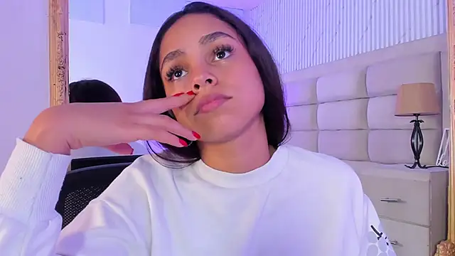 Chat XXX ao vivo de CarolineFyre