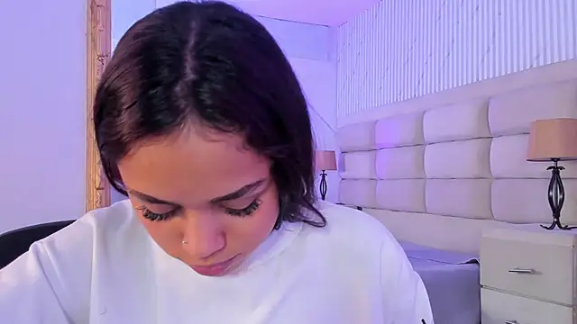 CarolineFyre Live XXX-chat