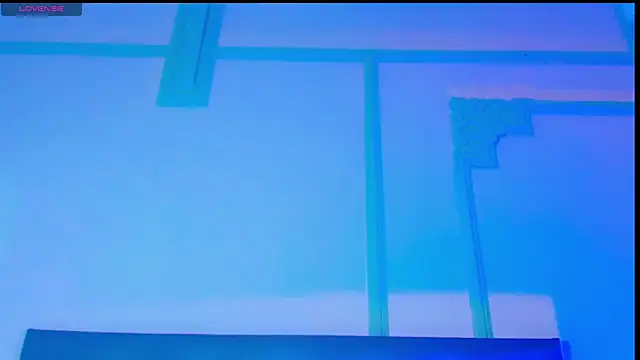 malahya_: διαδικτυακό σόου στην κάμερα