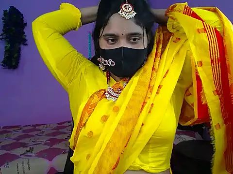 Maiya_Ambern Webbikameraesitys