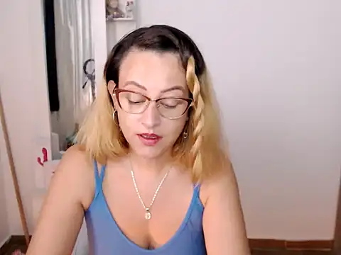 BOREAL_MOONのライブXXXチャット