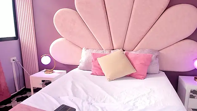 Chatroom XXX en direct de LolaGray__