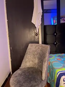 Latin_Paisa_Boy Chat XXX live