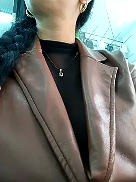 Luianna: онлайн-секс-чат