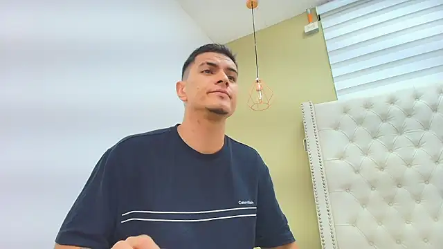 DAVID_VICTORIAA élő XXX-chatje