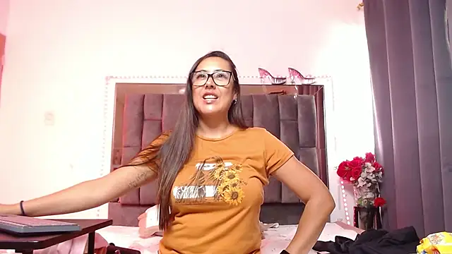 Salmma_Milf: απευθείας συνομιλία ΧΧΧ