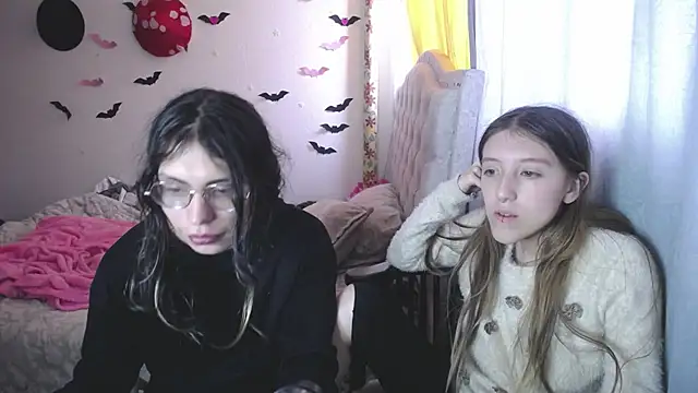 Briar_y_Blair webkamerás műsora